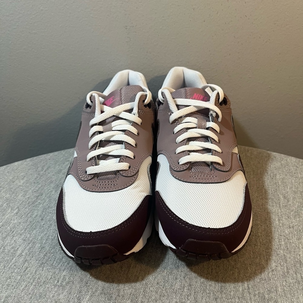 Nike Air Max 1 (GS) LT Violet Ore Burgundy Crush Size 7Y/Women's 8.5 DZ3307-112 - Picture 3 of 11